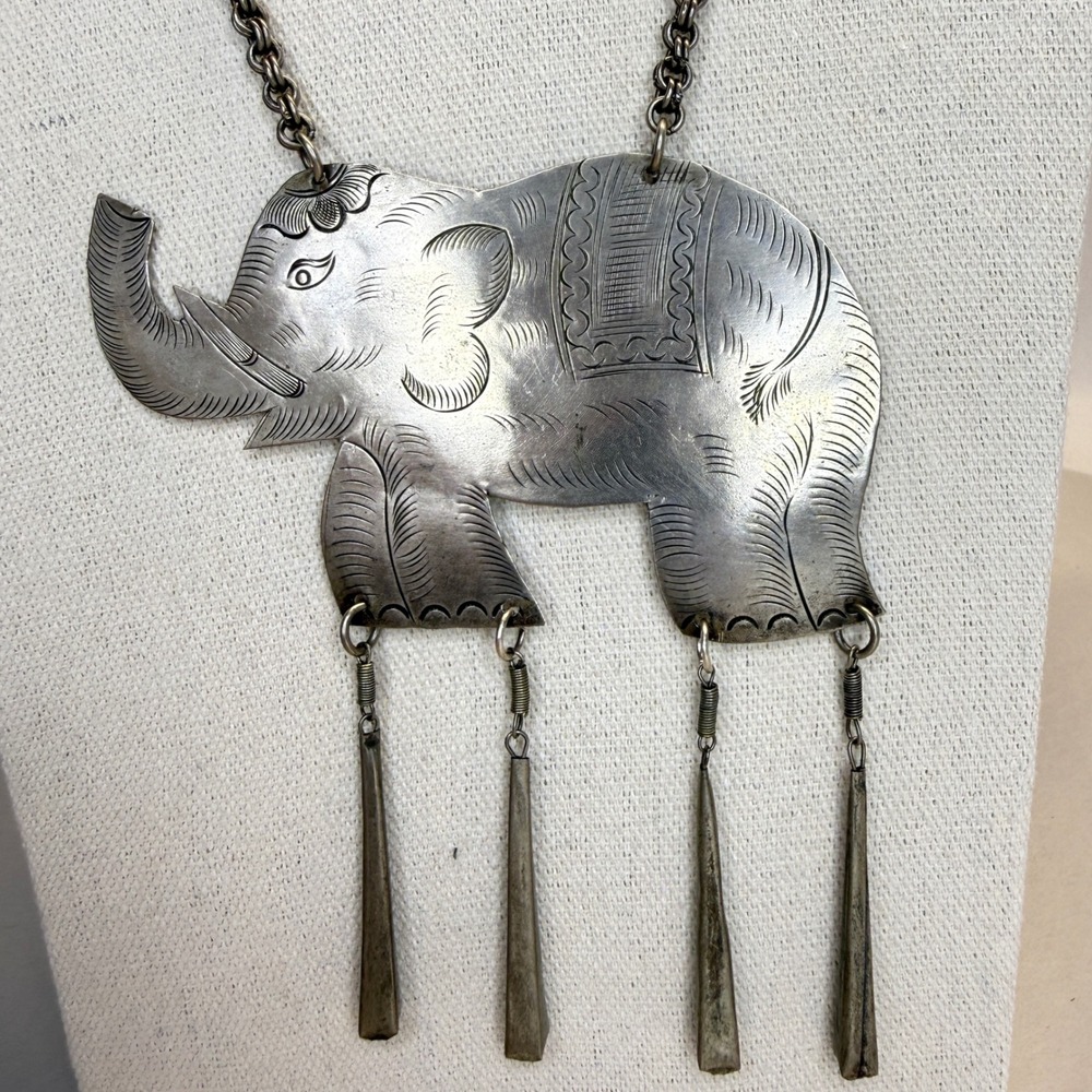 Vintage Thailand Etched Elephant Necklace Silver Tone Dangle Statement Pendant